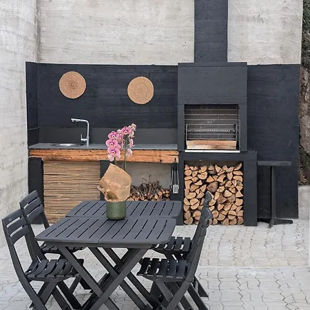 Casa Porta Da Frente * Pedraido