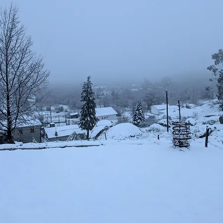 Casa Porta Da Frente Hébergement de vacances Pedraido